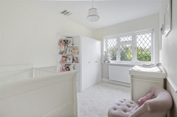 Oakridge Avenue, Radlett
