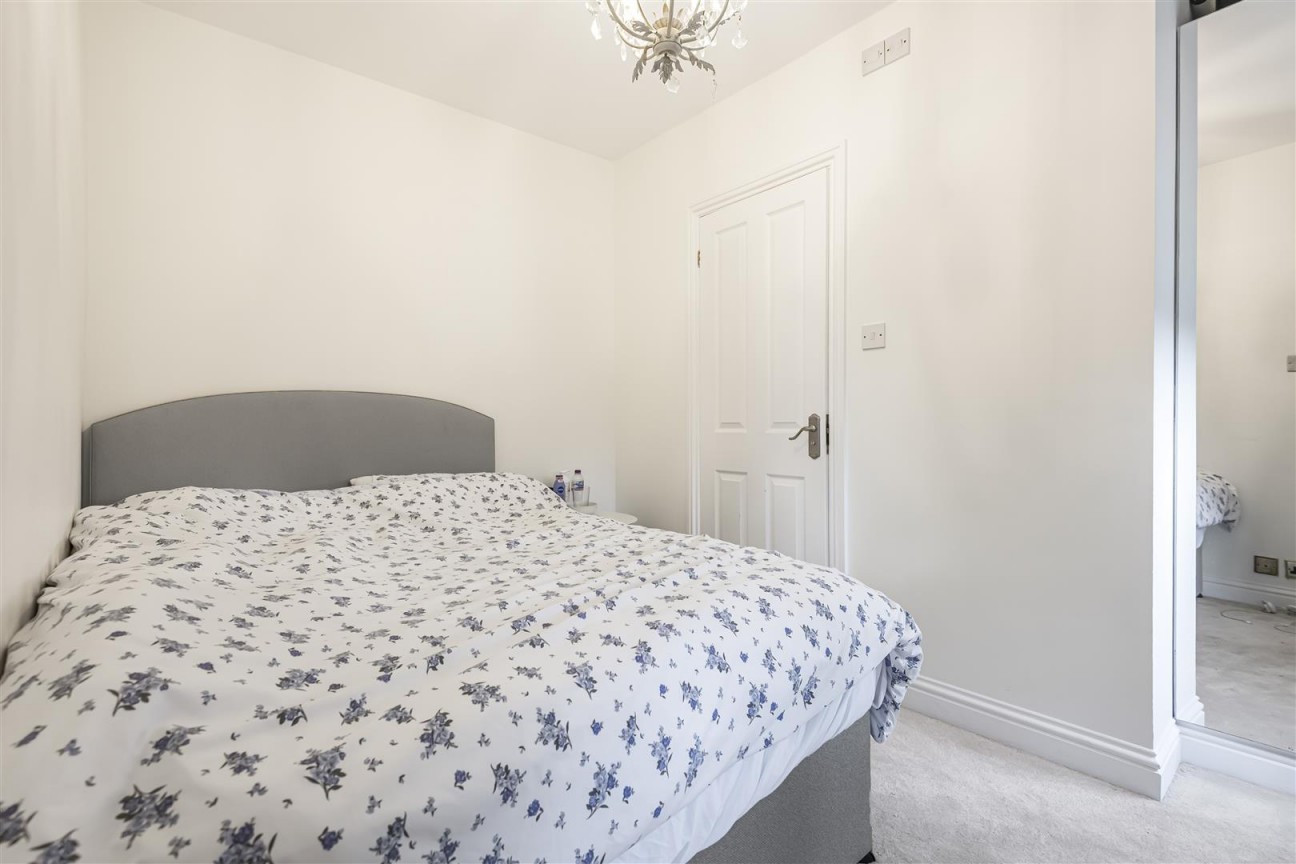 Oakridge Avenue, Radlett
