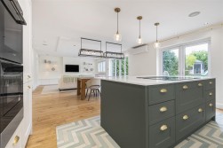 Oakridge Avenue, Radlett