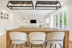 Oakridge Avenue, Radlett
