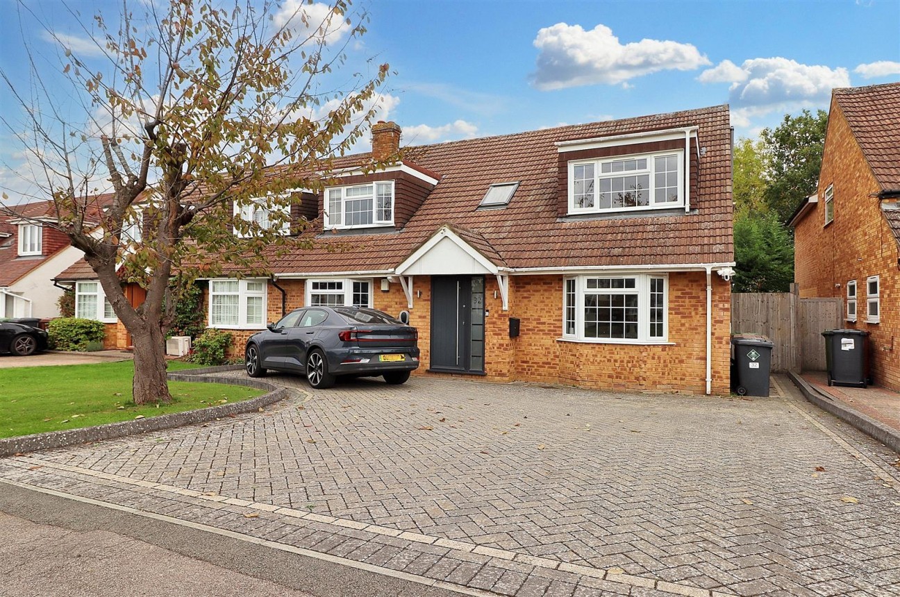 Park Crescent, Elstree, Borehamwood