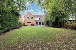 Park Crescent, Elstree, Borehamwood