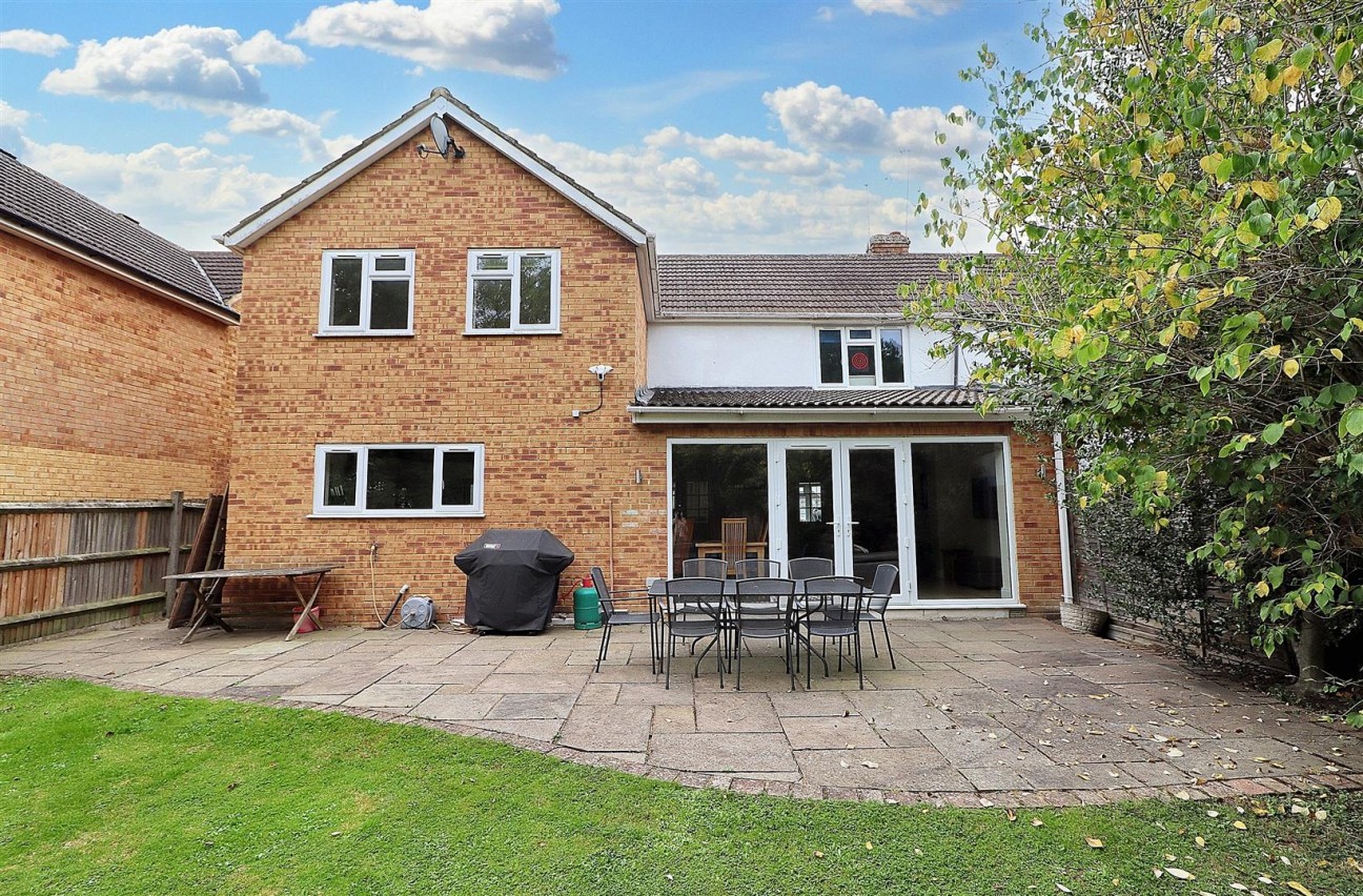 Park Crescent, Elstree, Borehamwood