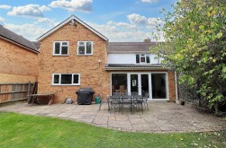 Park Crescent, Elstree, Borehamwood