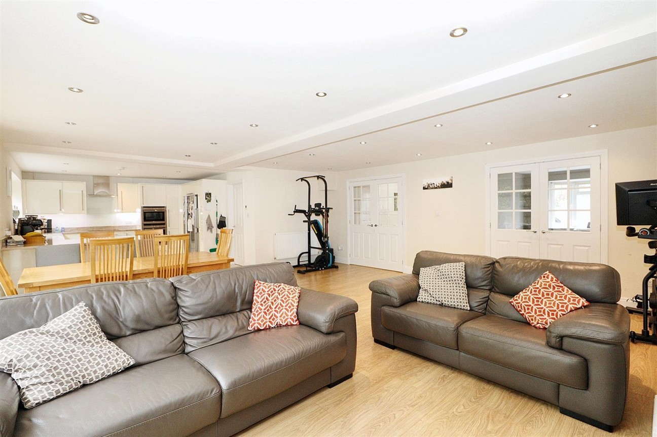 Park Crescent, Elstree, Borehamwood