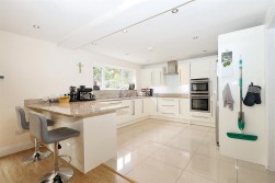 Park Crescent, Elstree, Borehamwood