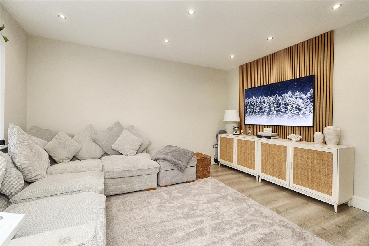 Walshford Way, Borehamwood