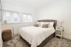 Walshford Way, Borehamwood