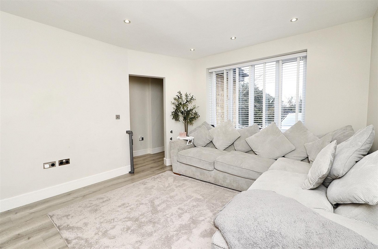 Walshford Way, Borehamwood