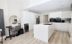 Walshford Way, Borehamwood