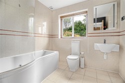 Craigweil Avenue, Radlett