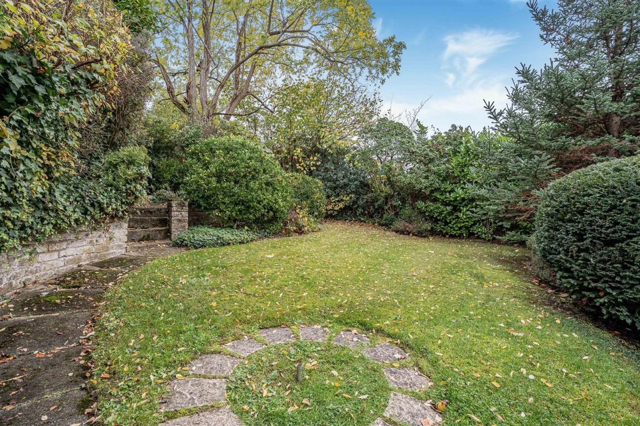 Craigweil Avenue, Radlett