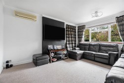 Craigweil Avenue, Radlett