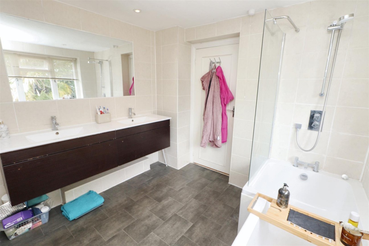 Grange Road, Elstree, Borehamwood