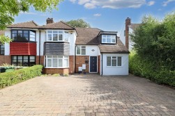 Grange Road, Elstree, Borehamwood