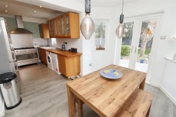 Grange Road, Elstree, Borehamwood