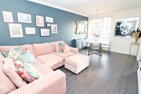 High Street, Elstree