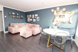 High Street, Elstree