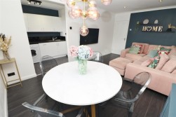 High Street, Elstree