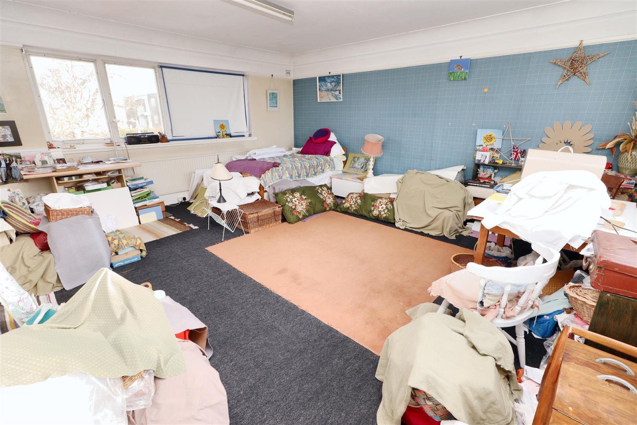 Red Road, Borehamwood