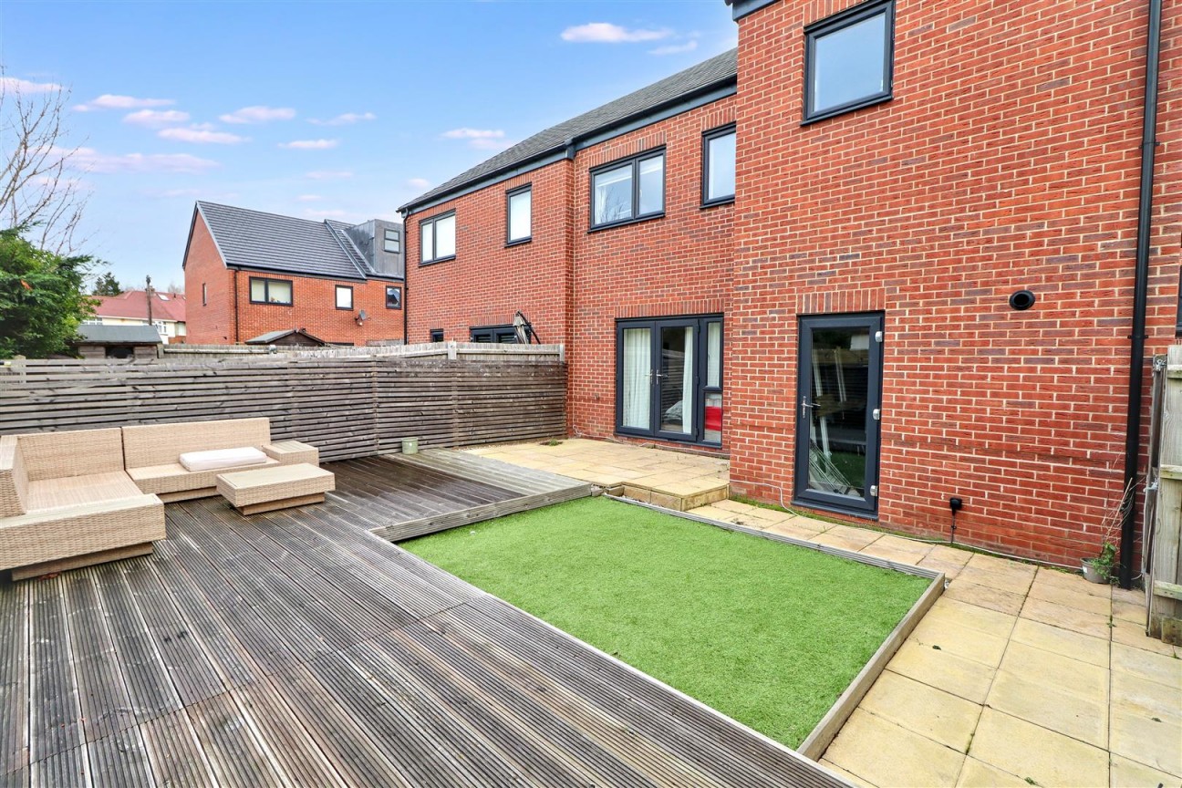 Nicholas Hawksmoor Drive, Borehamwood