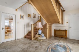 Christchurch Crescent, Radlett