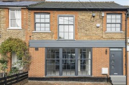 Station Road, Radlett