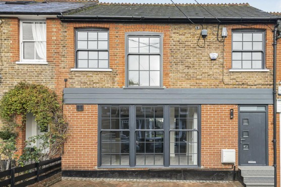 Station Road, Radlett