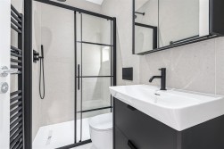 Station Road, Radlett