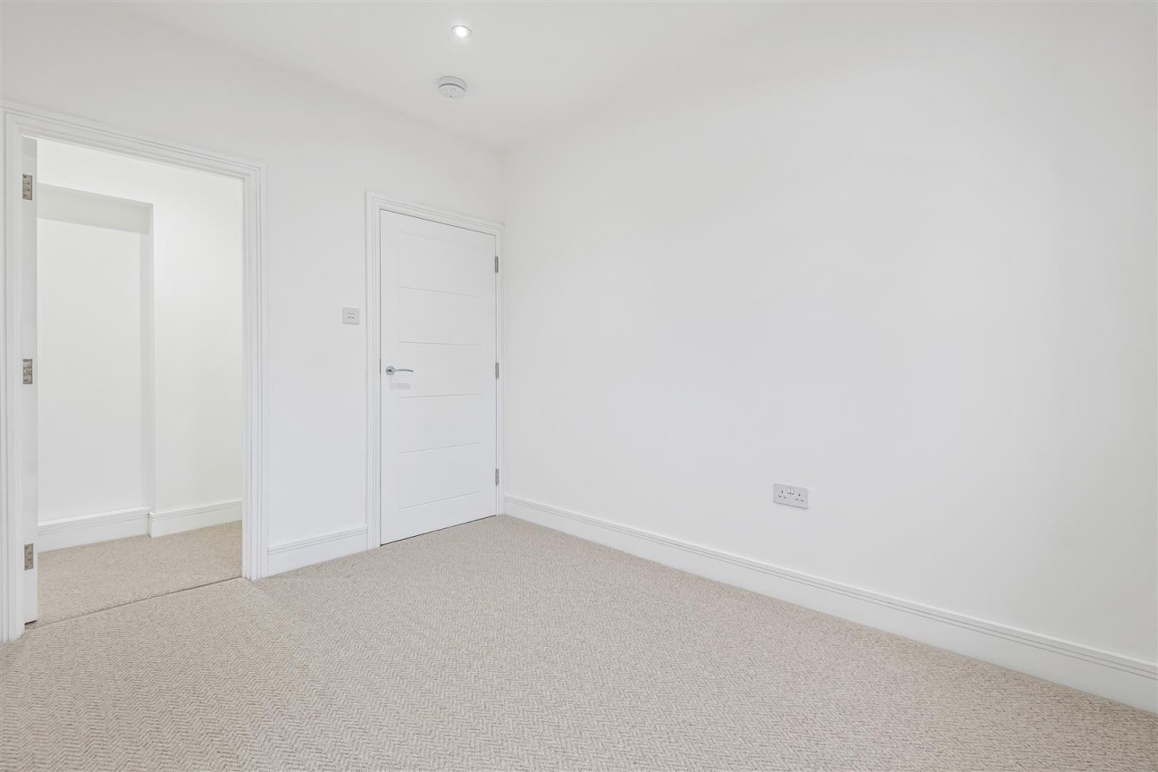 Station Road, Radlett