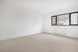 Station Road, Radlett