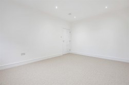 Station Road, Radlett