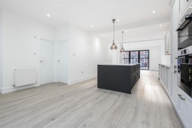 Station Road, Radlett