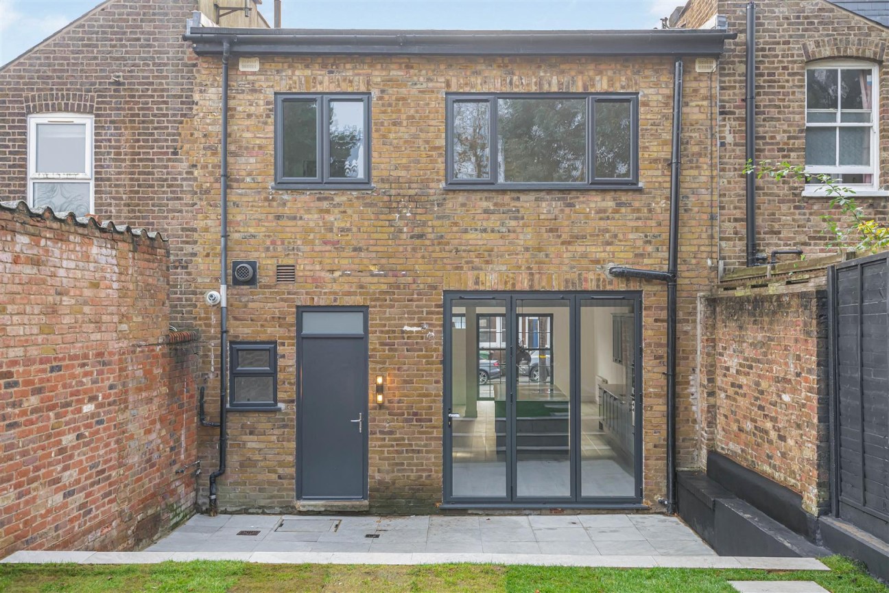 Station Road, Radlett