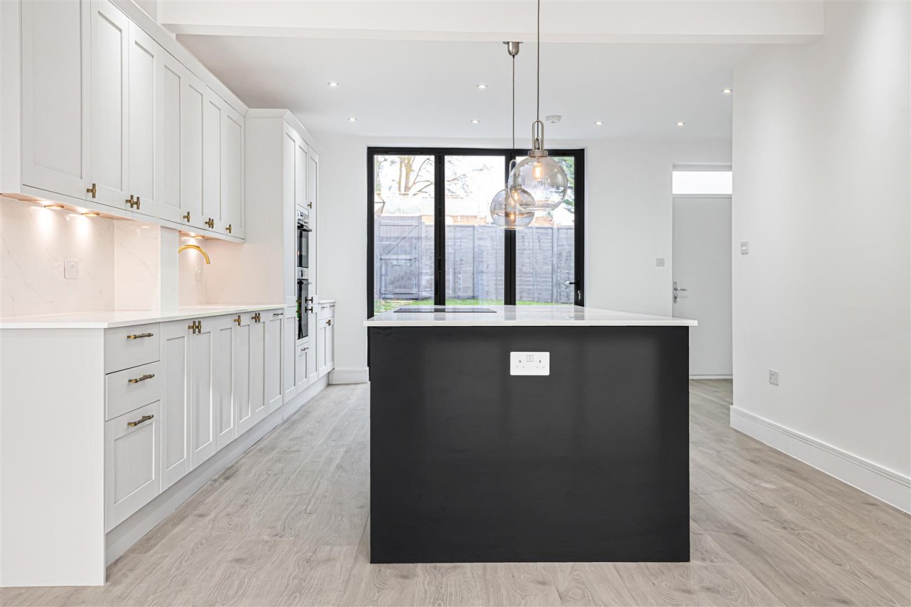 Station Road, Radlett