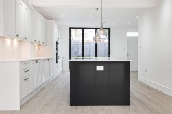 Station Road, Radlett