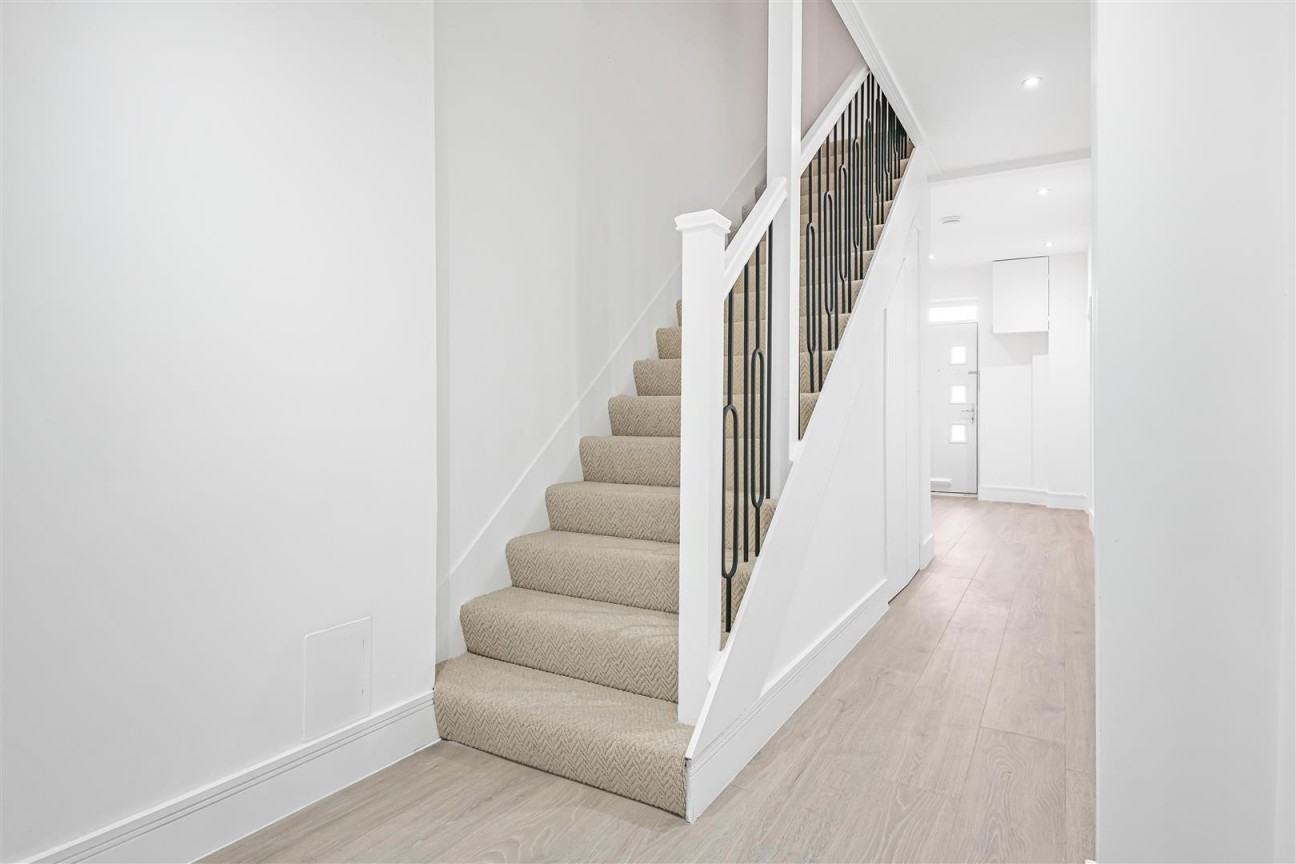 Station Road, Radlett