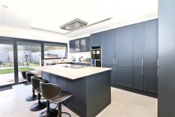 Easton Gardens, Borehamwood