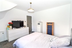 Easton Gardens, Borehamwood