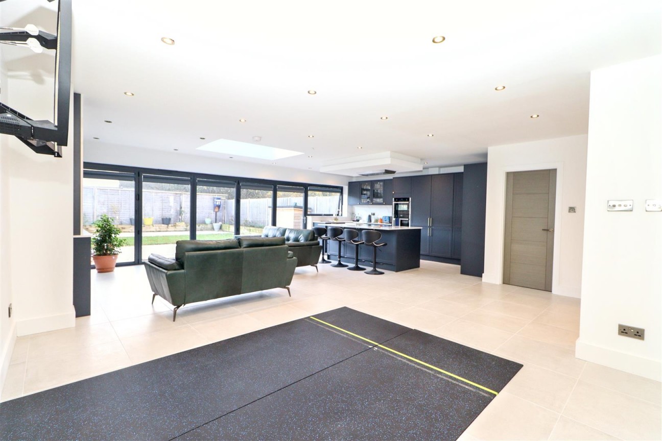 Easton Gardens, Borehamwood