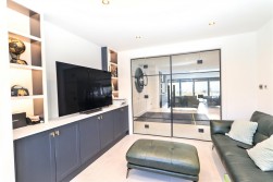 Easton Gardens, Borehamwood