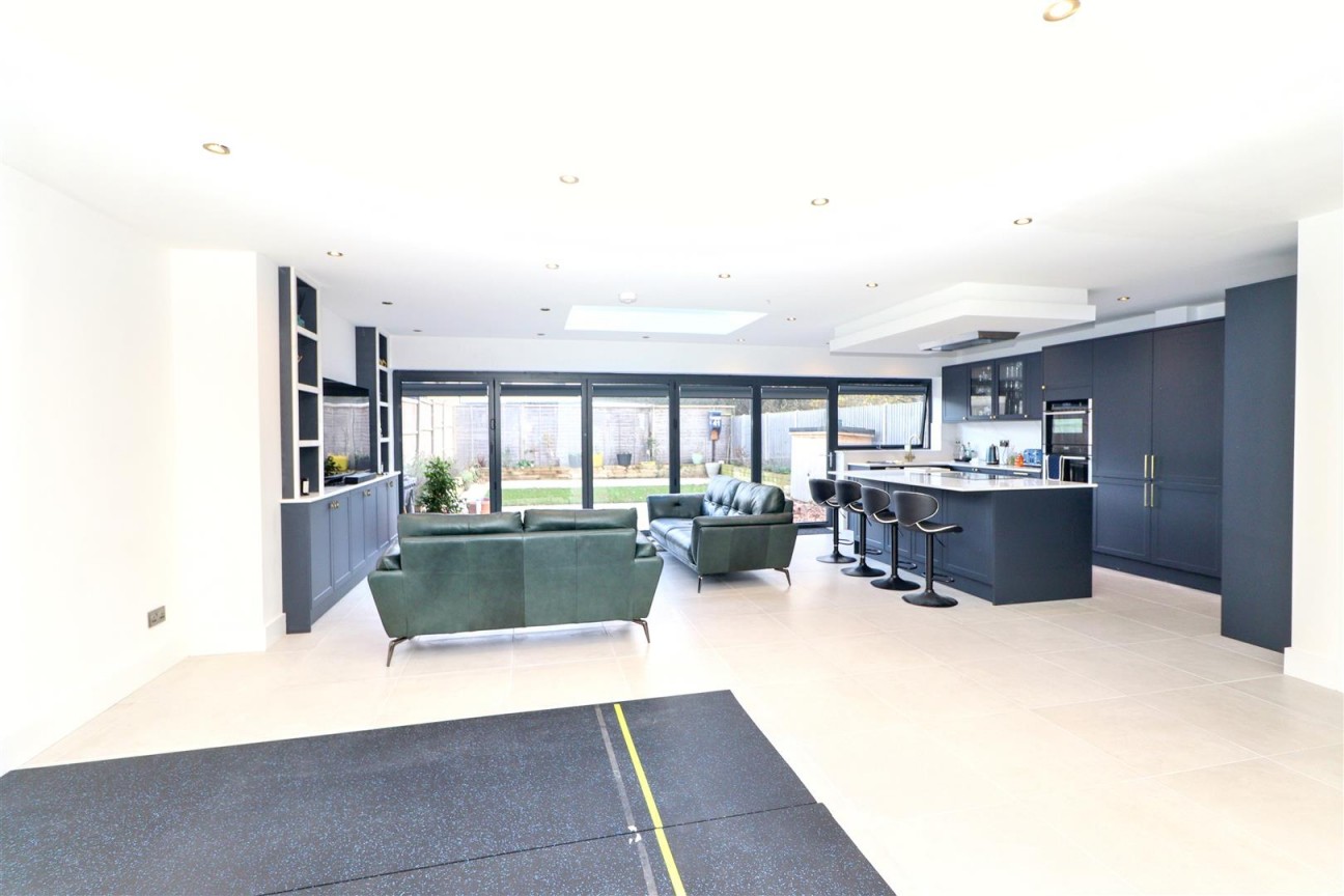 Easton Gardens, Borehamwood