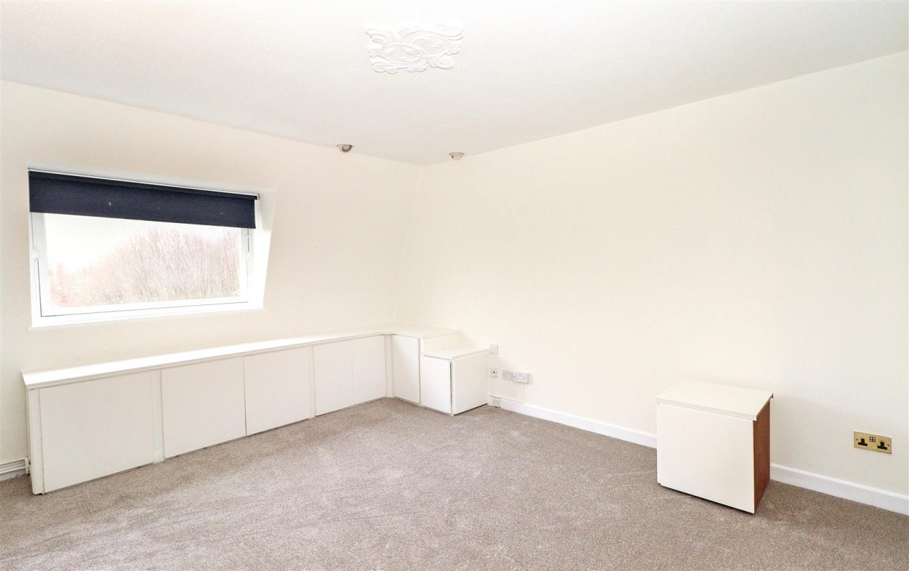 Cavendish Crescent, Elstree