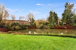 Cavendish Crescent, Elstree