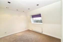 Cavendish Crescent, Elstree