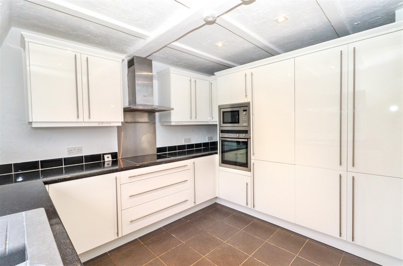 Cavendish Crescent, Elstree