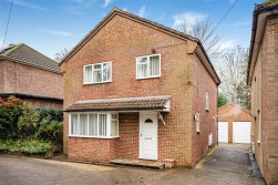 Scrubbitts Park Road, Radlett