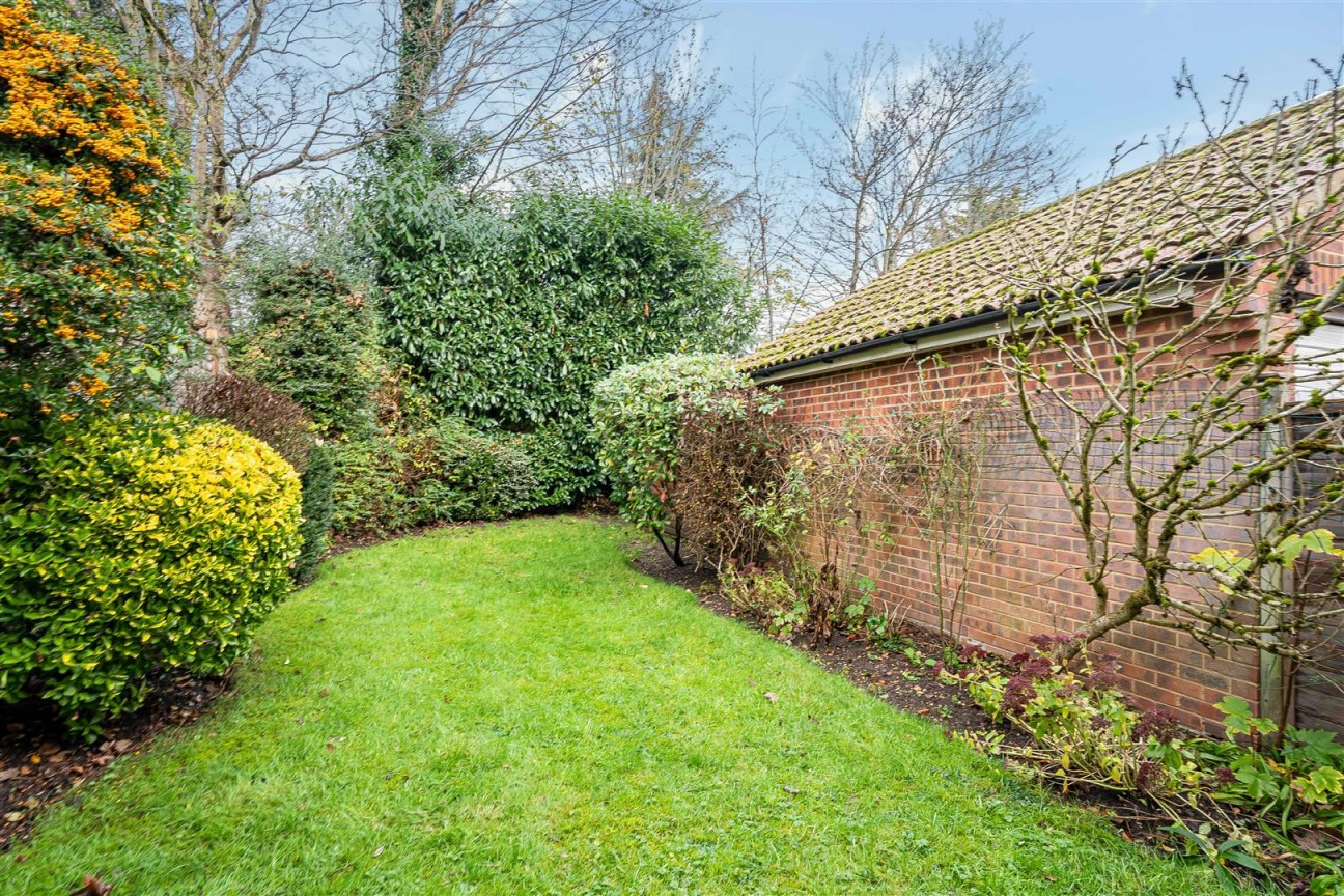 Scrubbitts Park Road, Radlett