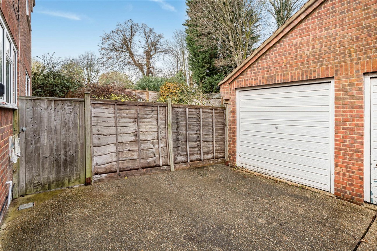 Scrubbitts Park Road, Radlett