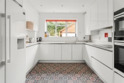 Scrubbitts Park Road, Radlett